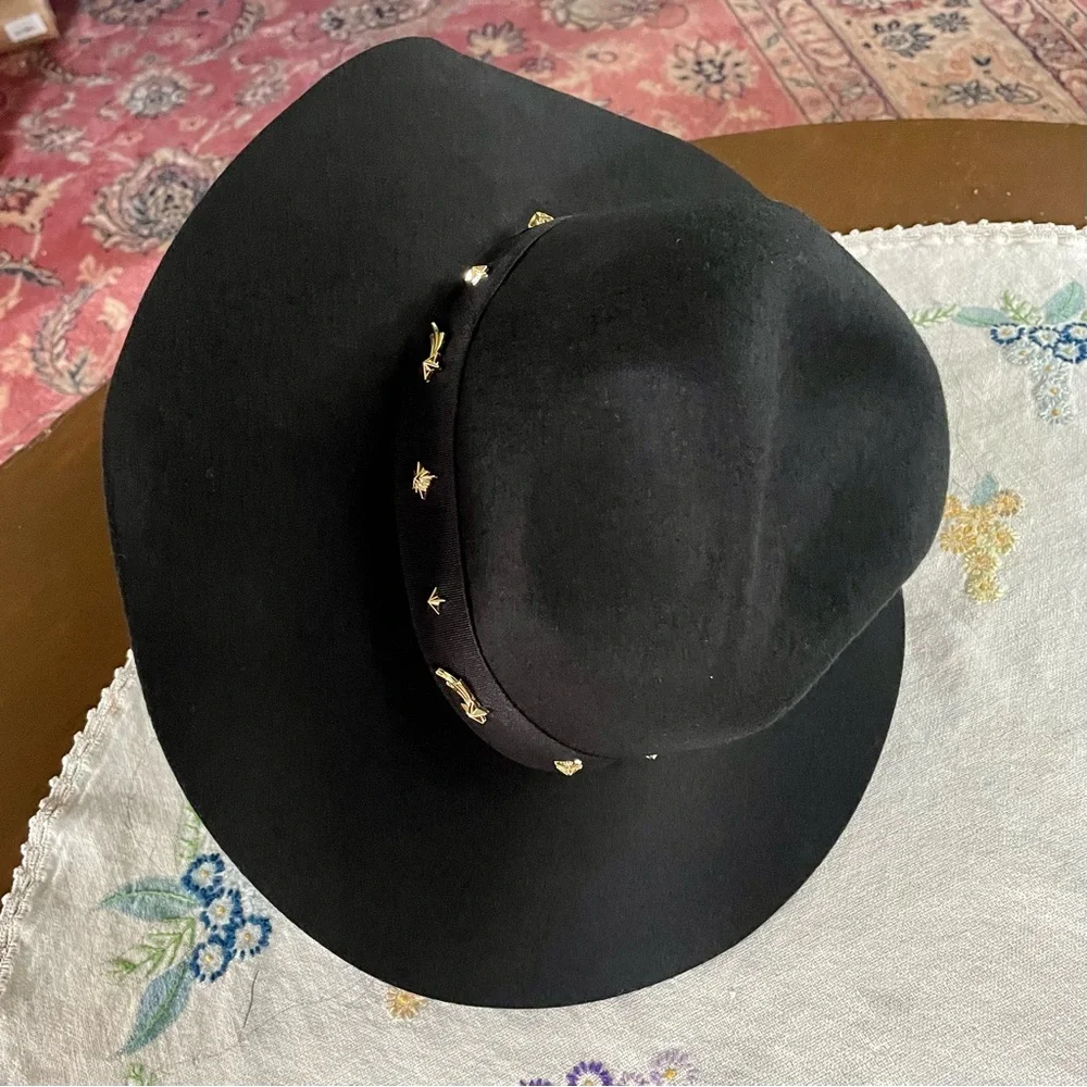 Lucky Brand  Gold Charm Ranger Hat. 100% Wool. Black w/ Black Ribbon. One Size